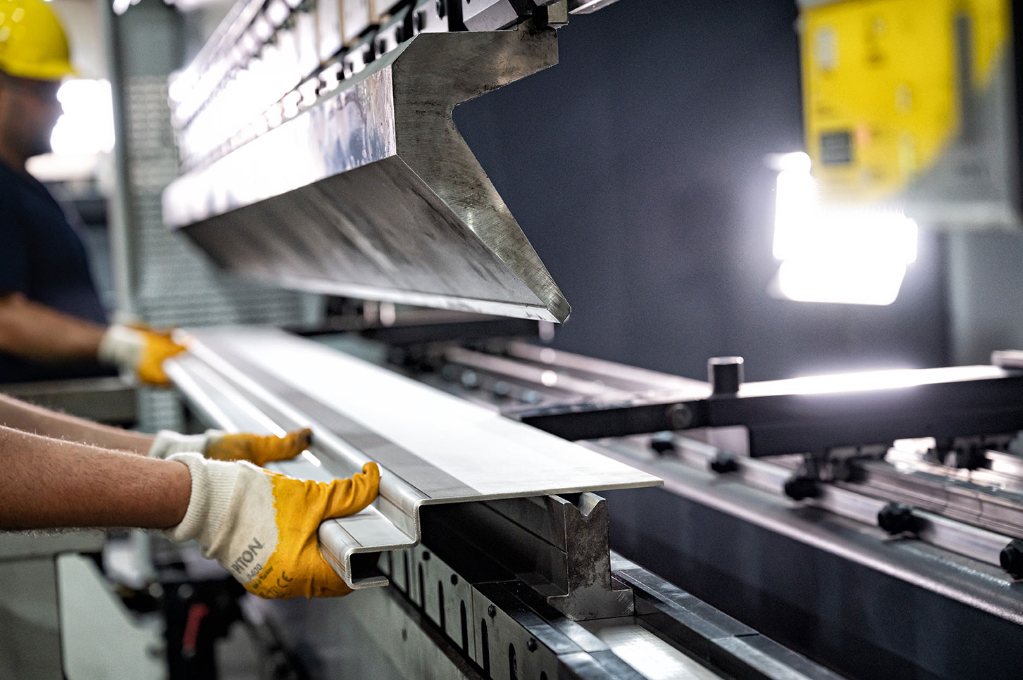 Abkant Büküm Nedir?